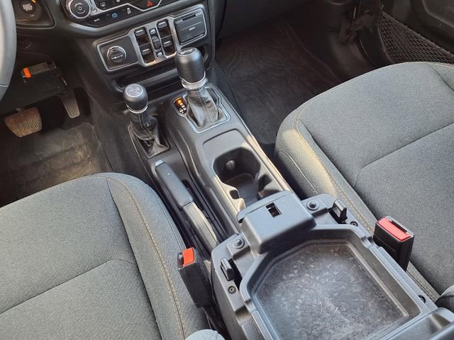 Used 2024 Jeep Wrangler Unlimited w/ Convenience Group image 10