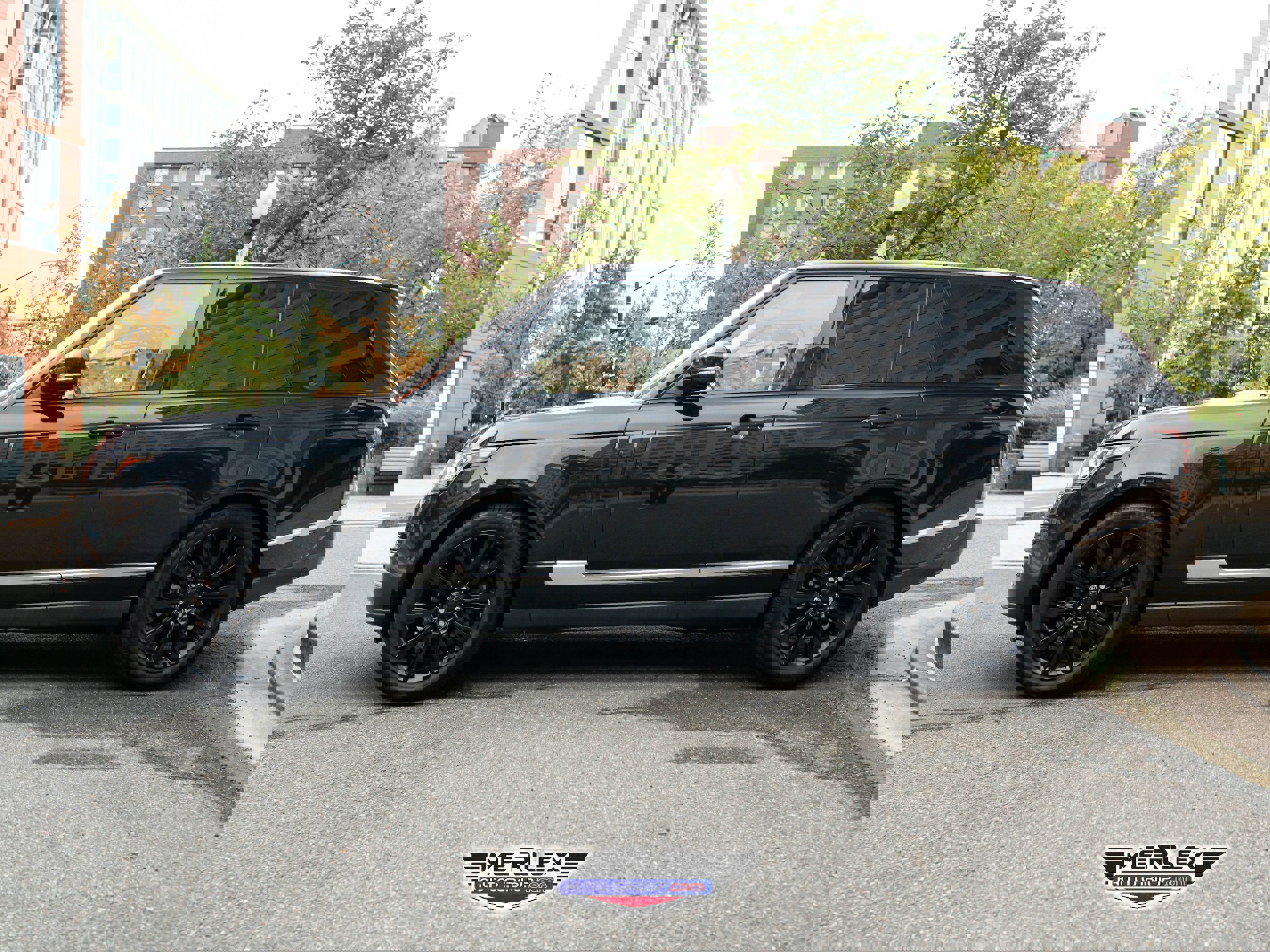 Used 2017 Land Rover Range Rover Supercharged image 4