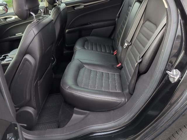 Used 2014 Ford Fusion SE w/ Equipment Group 202A image 8