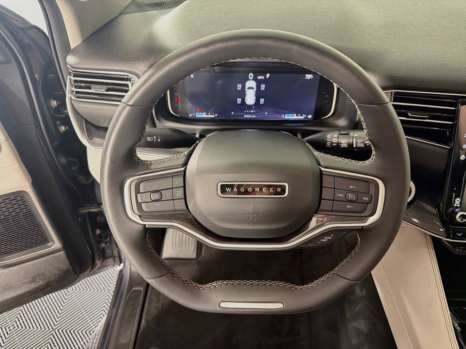 Used 2022 Jeep Wagoneer Series I AWD/4WD image 3