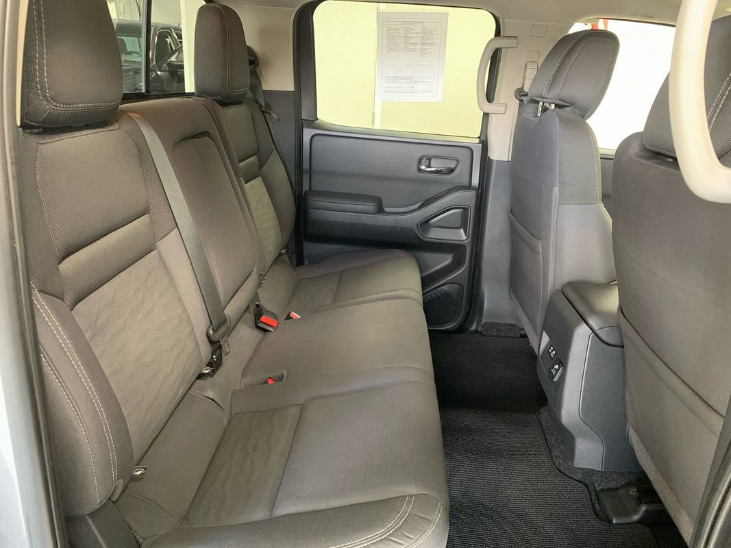 Used 2022 Nissan Frontier SV image 24