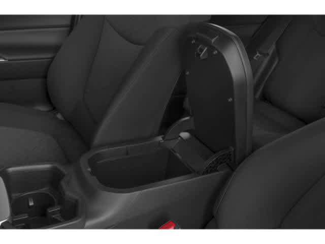 Used 2022 Toyota RAV4 XLE AWD/4WD image 14