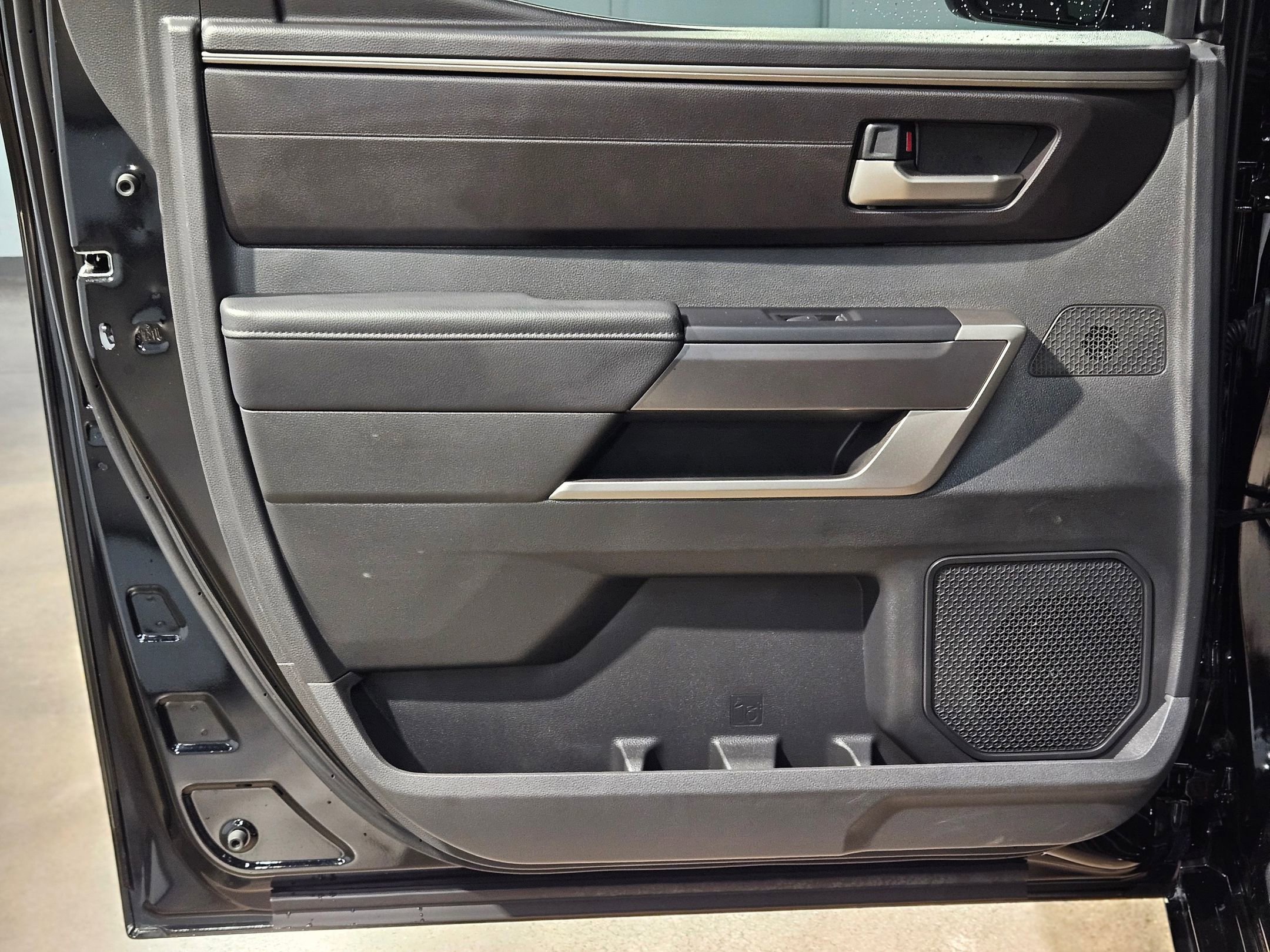 Used 2025 Toyota Tundra SR5 image 33