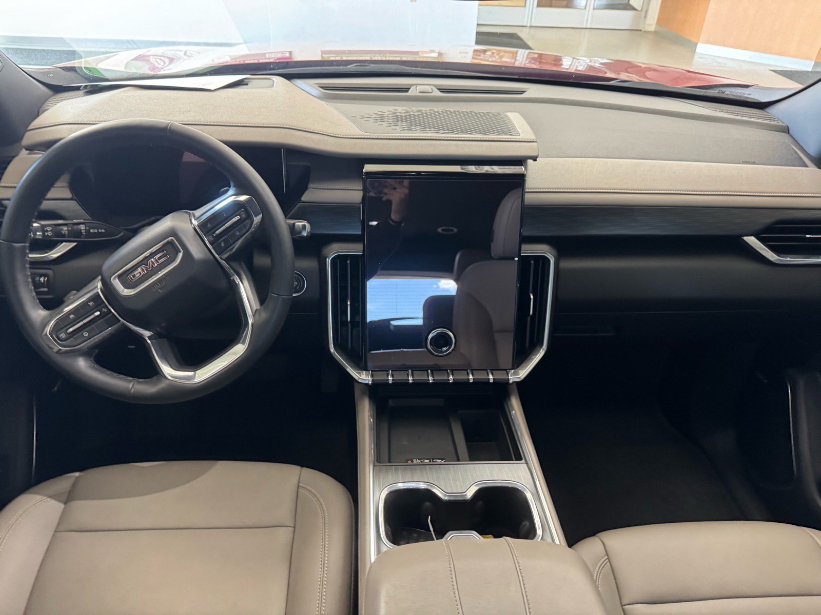 Used 2024 GMC Acadia Elevation w/ Black Edition AWD/4WD image 13