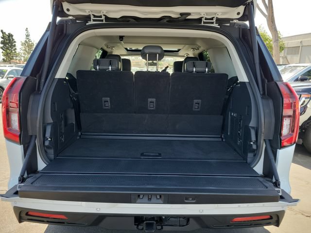 Certified 2025 Ford Expedition Active AWD/4WD image 23
