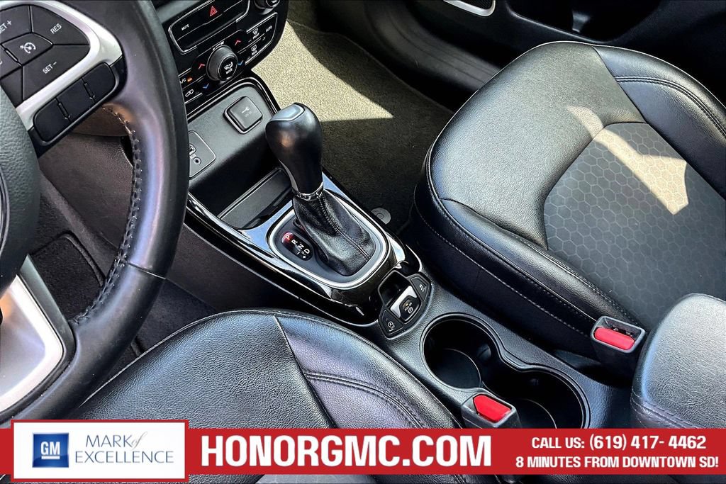 Used 2019 Jeep Compass Latitude FWD image 18