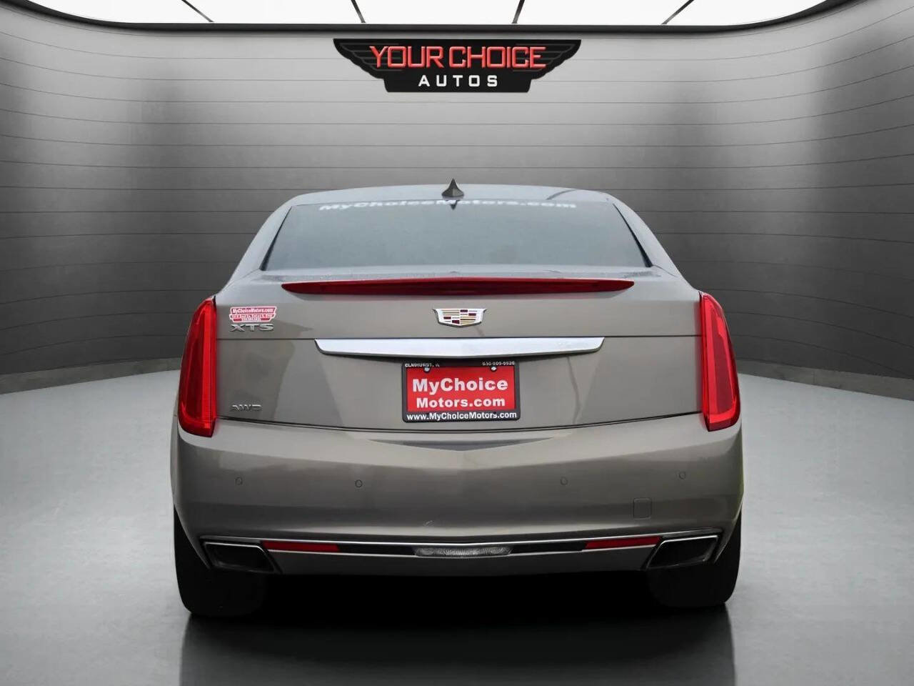 Used 2017 Cadillac XTS Luxury w/ Driver Awareness Package image 4