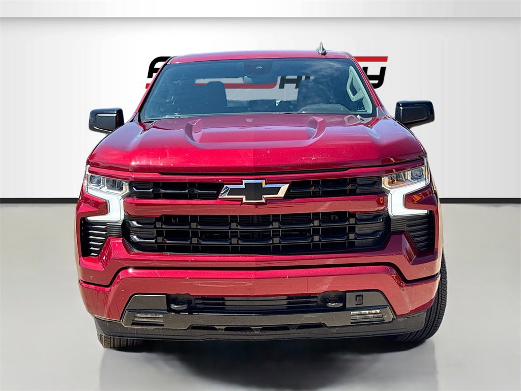 Used 2023 Chevrolet Silverado 1500 RST image 2