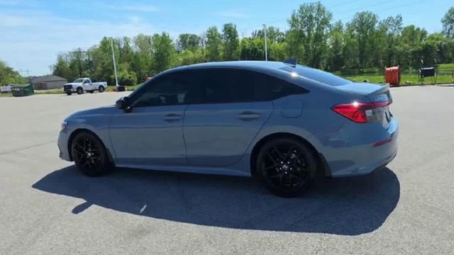 Used 2023 Honda Civic Sport image 5