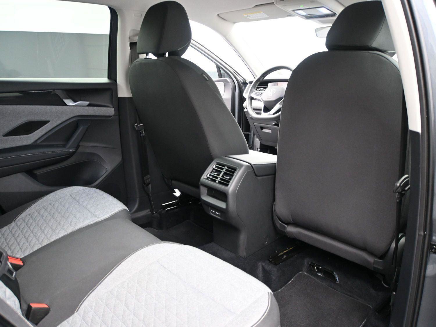 Certified 2025 Volkswagen Tiguan S image 18