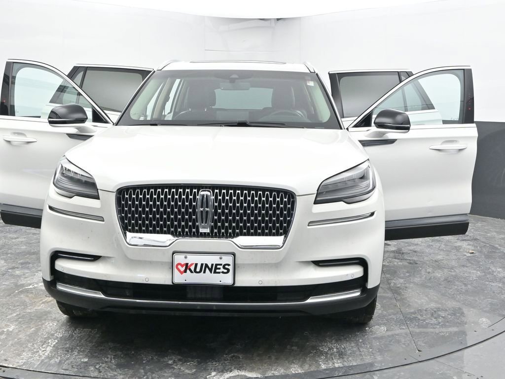 Used 2023 Lincoln Aviator AWD w/ Premium Package image 55