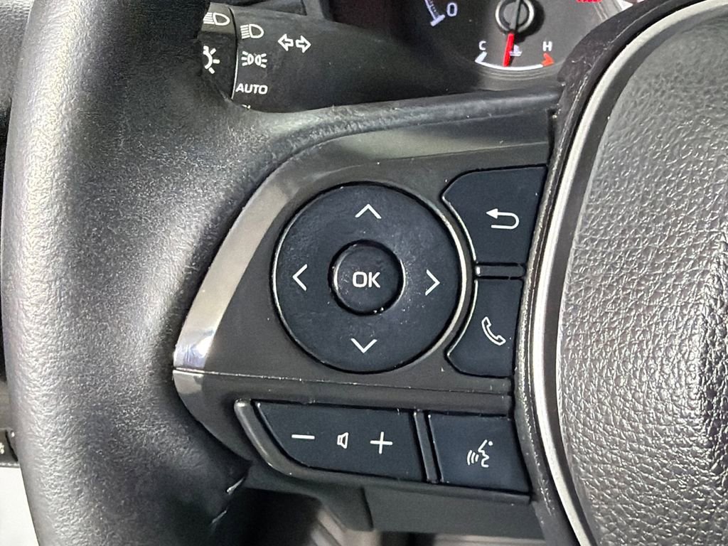 Used 2022 Toyota Corolla Cross LE FWD image 24