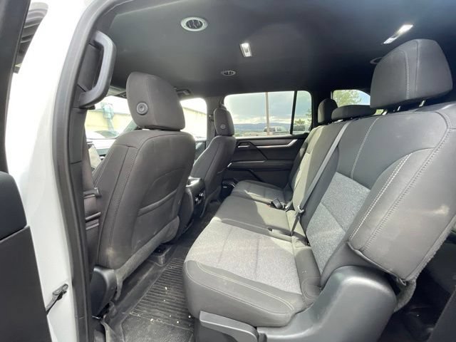 Used 2025 GMC Acadia Elevation w/ Black Edition AWD/4WD image 7