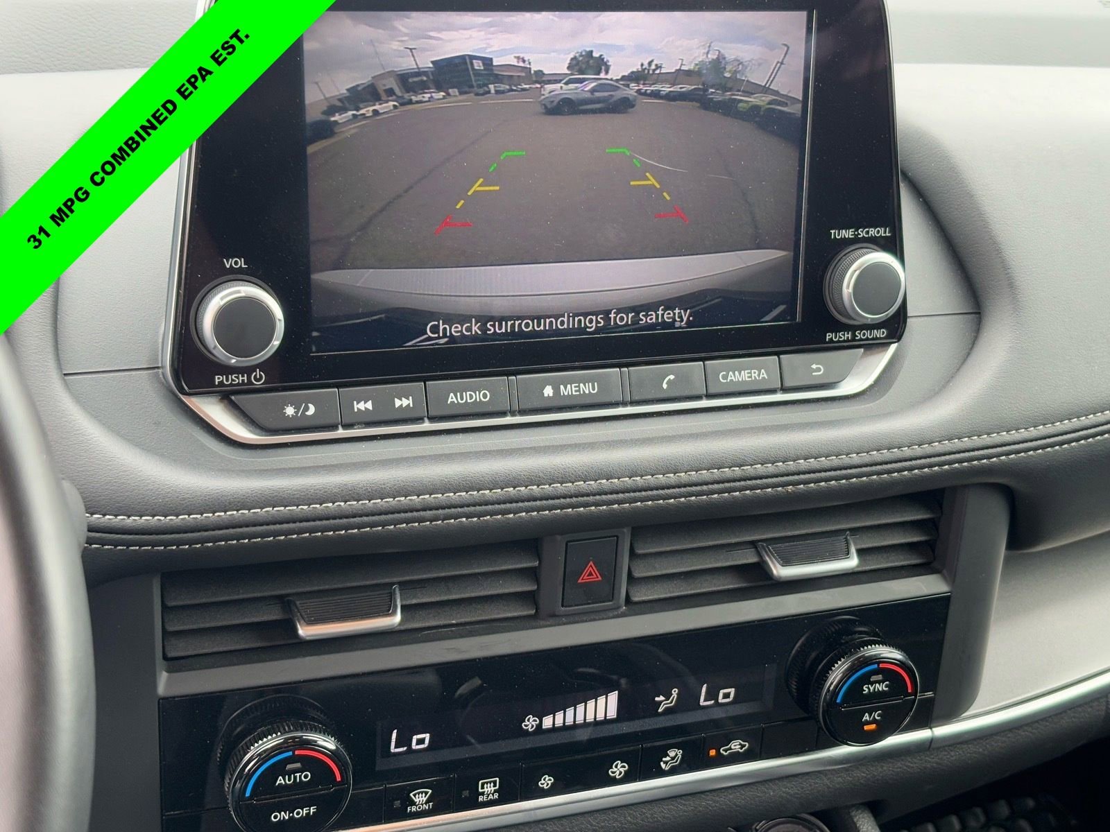 Used 2025 Nissan Rogue SV AWD/4WD image 23