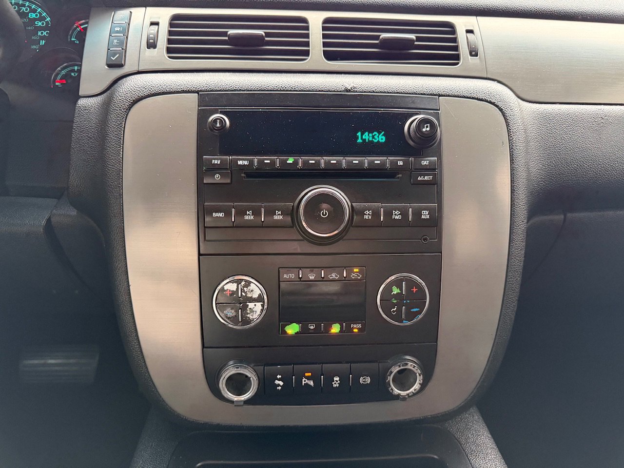 Used 2012 Chevrolet Silverado 2500 LTZ image 19