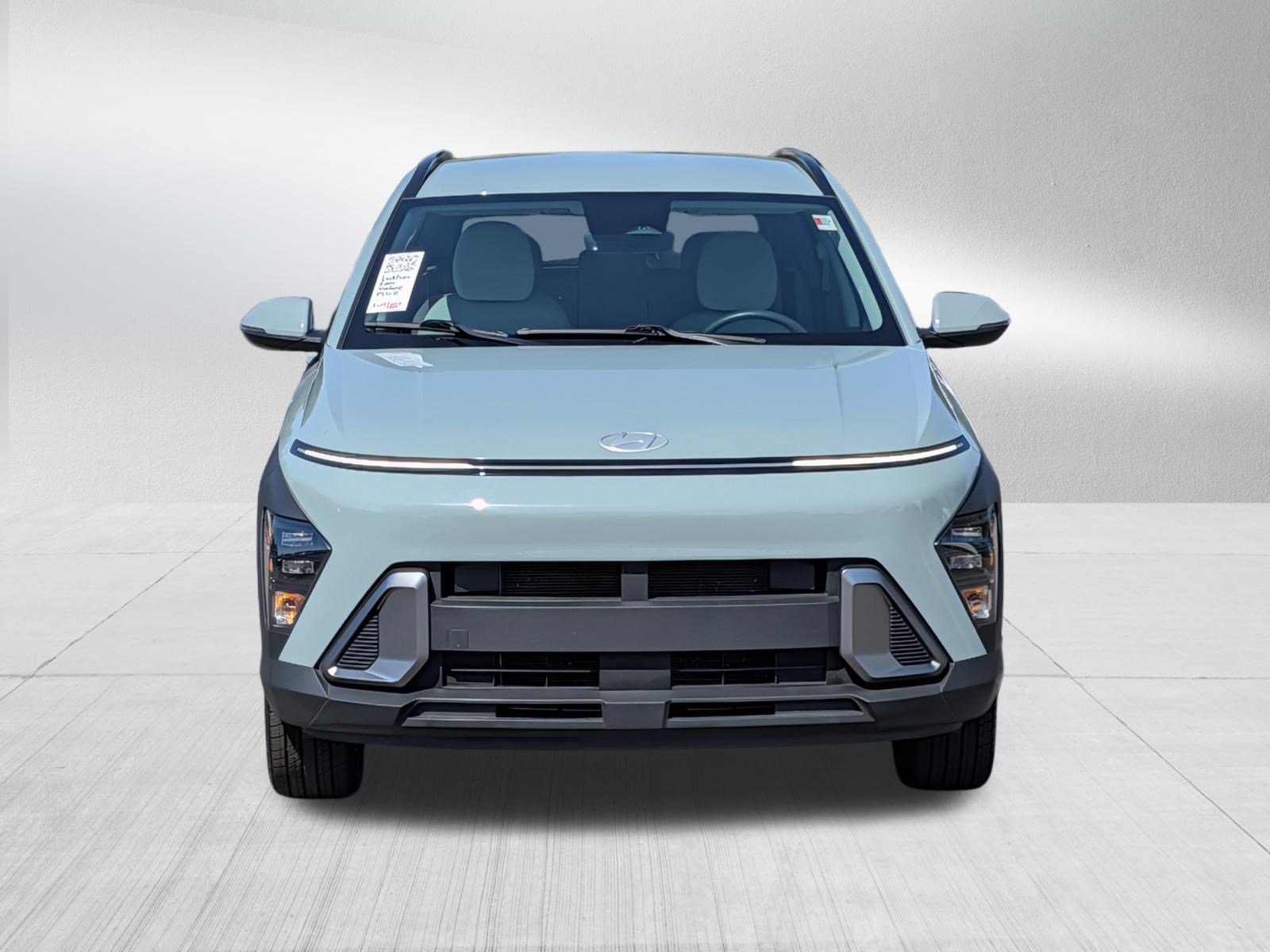 Used 2025 Hyundai Kona SEL AWD/4WD image 2
