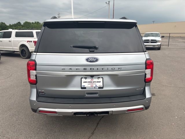 Used 2024 Ford Expedition Max XLT AWD/4WD image 4