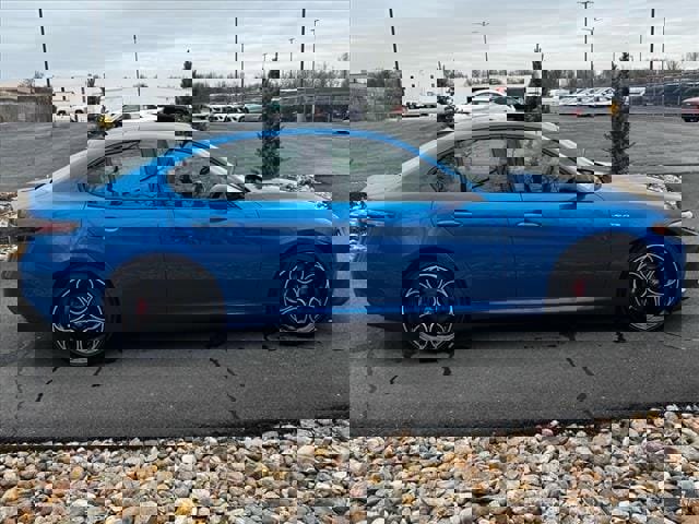 New 2025 Alfa Romeo Giulia AWD w/ Veloce Package AWD image 6