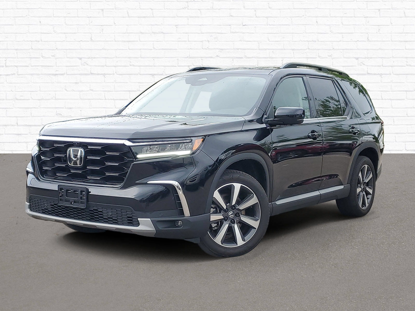 Certified 2025 Honda Pilot Elite image 1