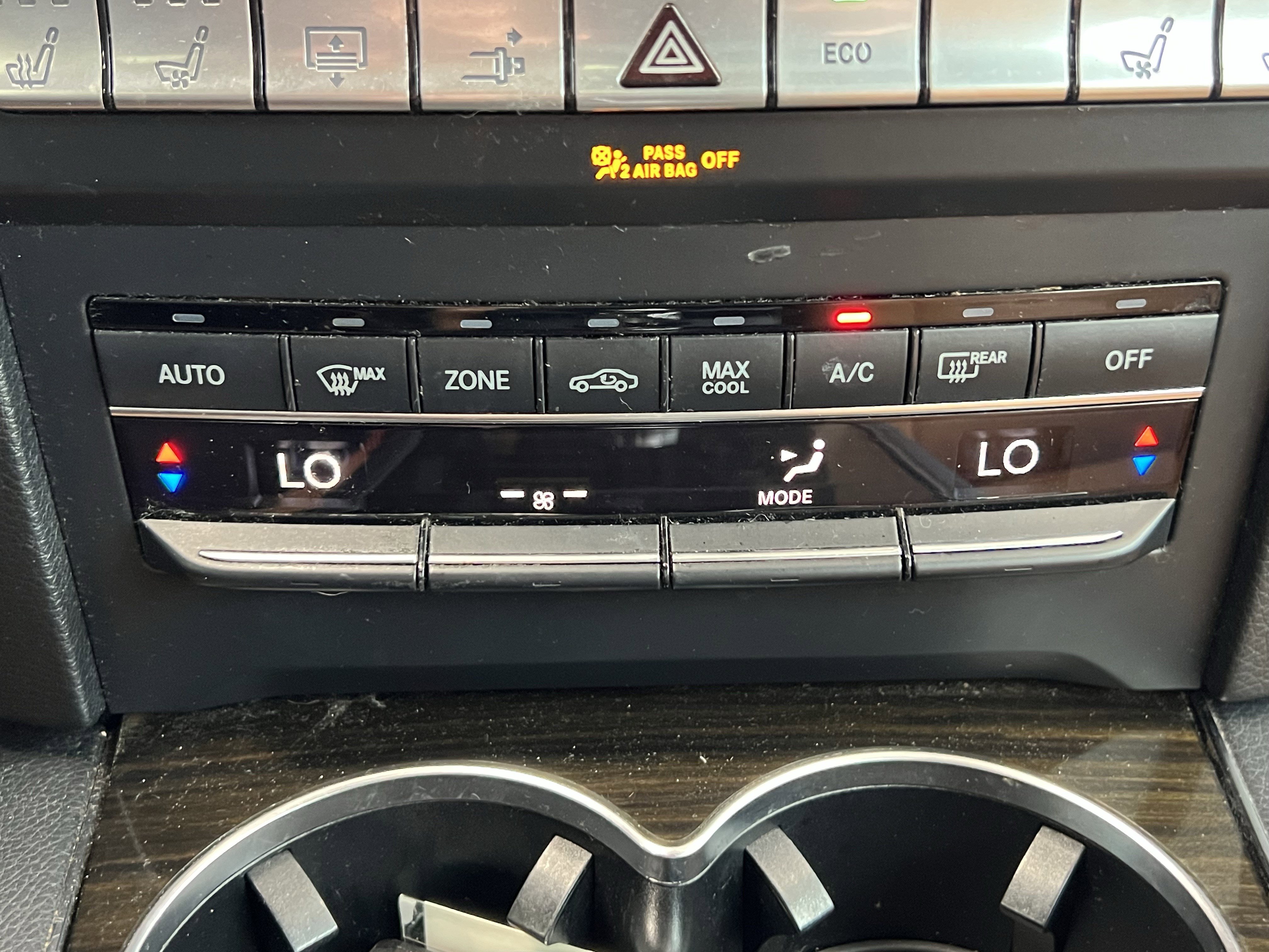 Used 2017 Mercedes-Benz E 400 4MATIC Coupe image 30