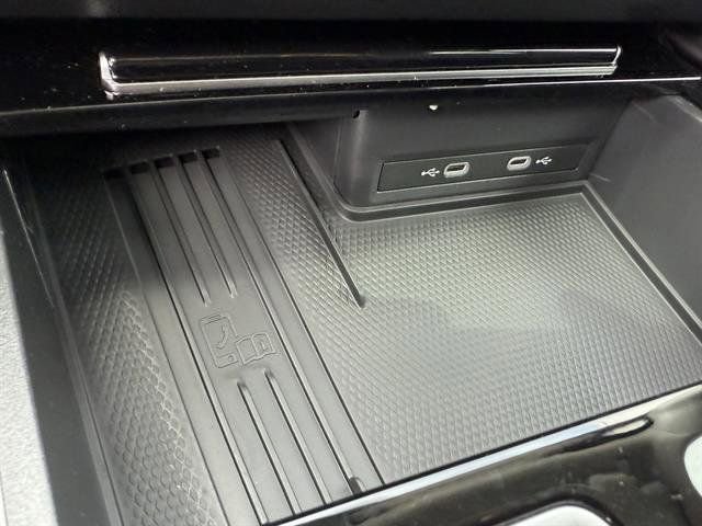 New 2025 Volkswagen Atlas SEL image 26