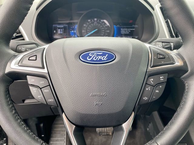 Used 2024 Ford Edge SEL AWD/4WD image 12