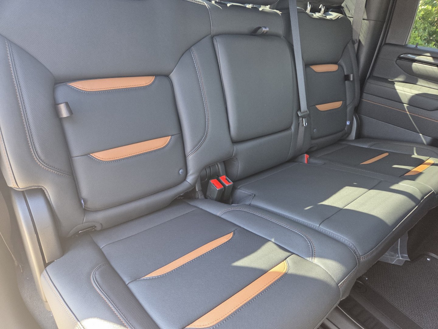 New 2026 GMC Sierra 3500 AT4 w/ Technology Package AWD/4WD image 25