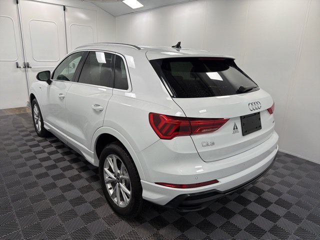 Used 2022 Audi Q3 2.0T Premium Plus w/ Premium Plus Package AWD/4WD image 4