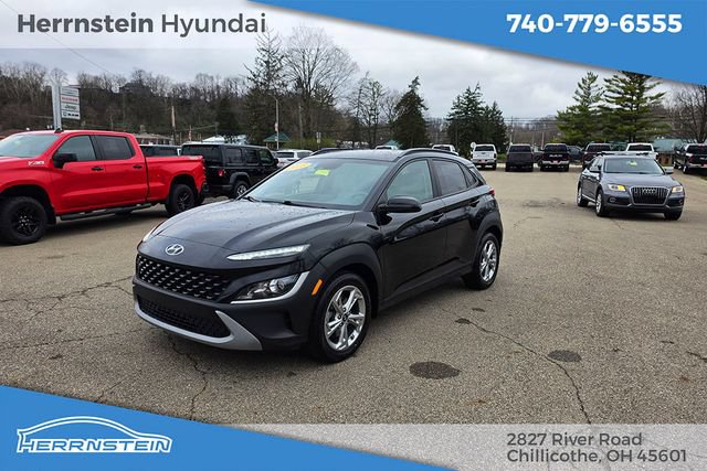 Used 2023 Hyundai Kona SEL w/ Cargo Package AWD/4WD image 3