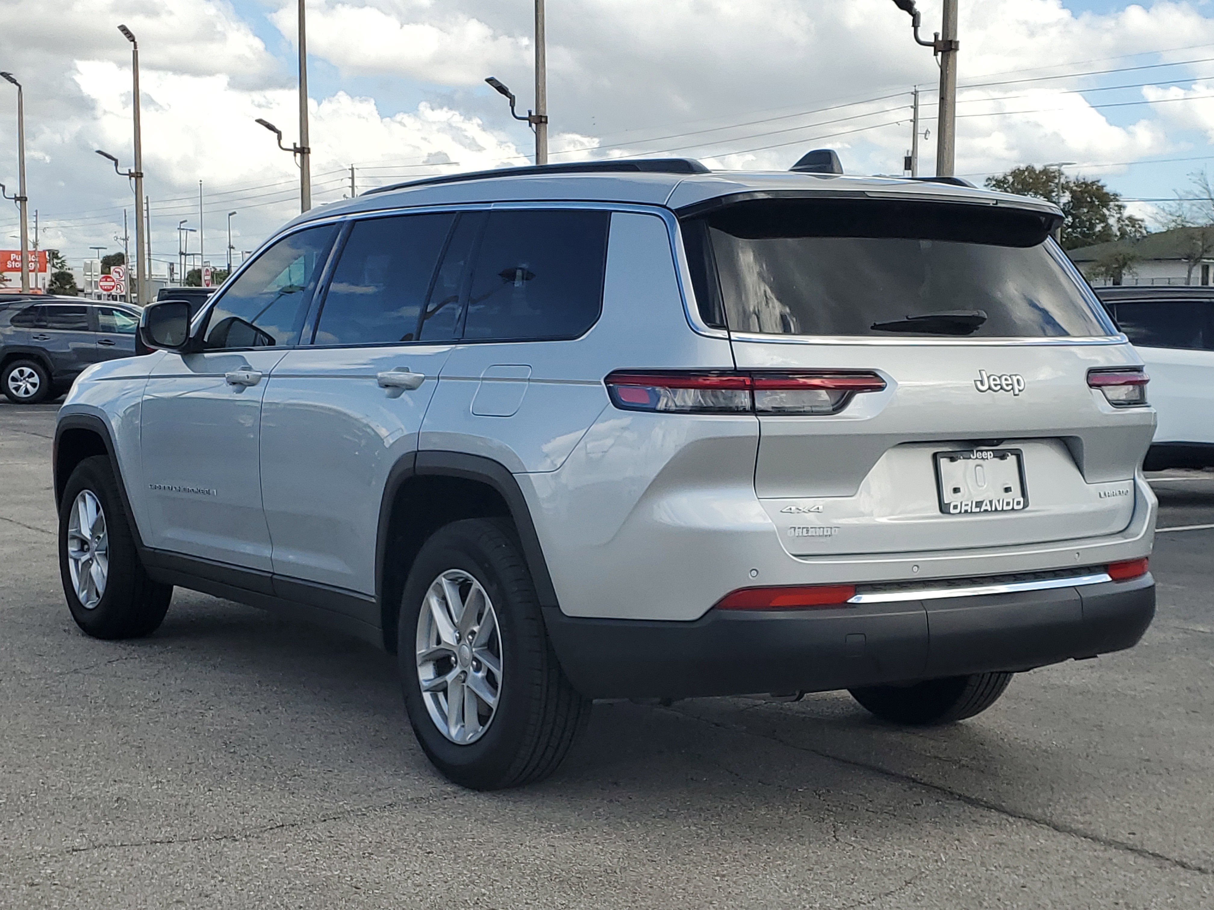 Used 2025 Jeep Grand Cherokee L Laredo w/ Trailer Tow Package image 5