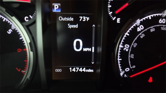 Used 2024 Toyota 4Runner TRD Off-Road Premium image 11