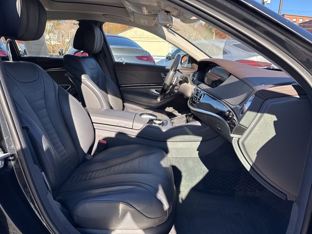 Certified 2020 Mercedes-Benz S 560 4MATIC Sedan image 12