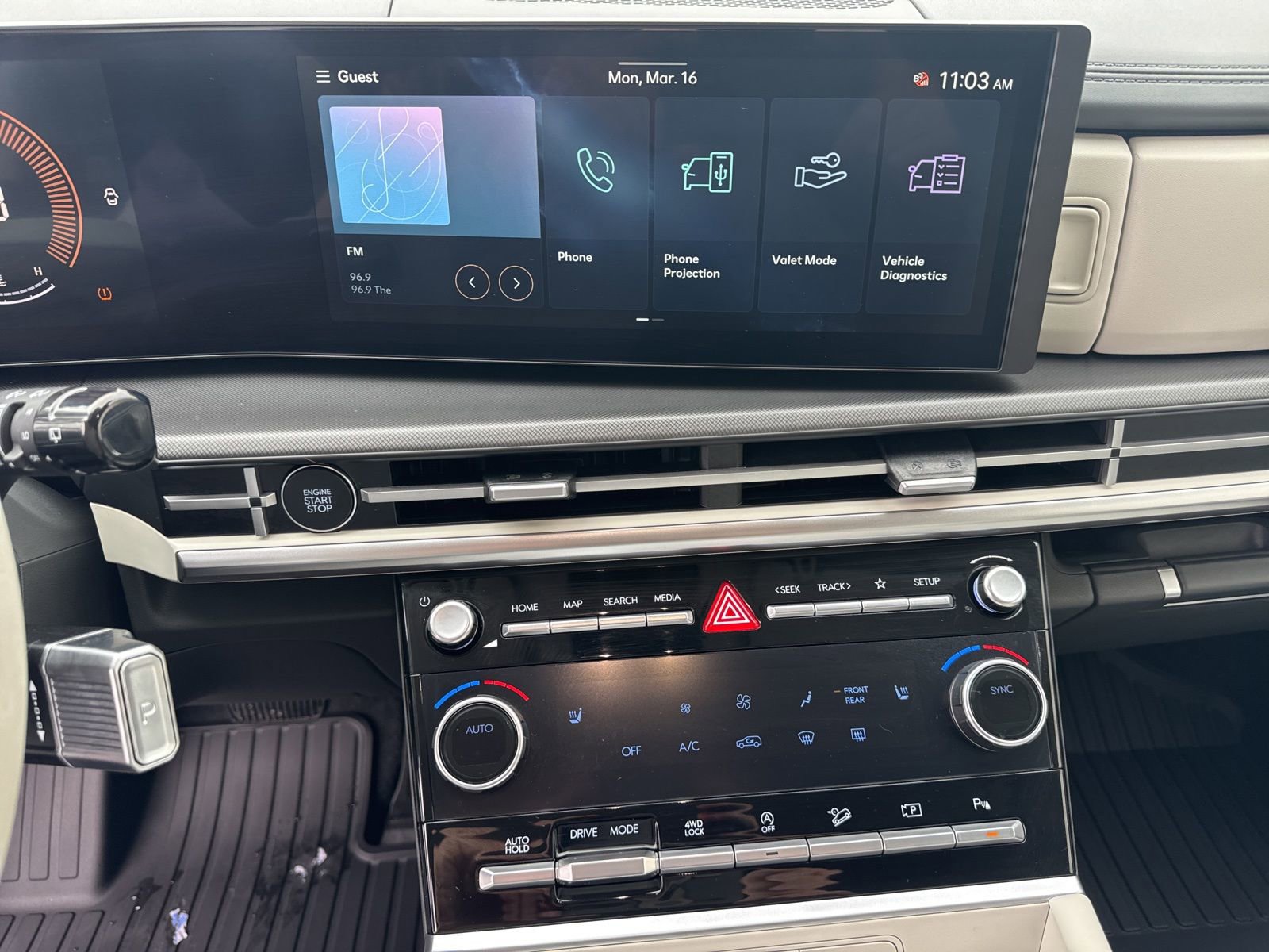 Used 2026 Hyundai Santa Fe SEL image 28