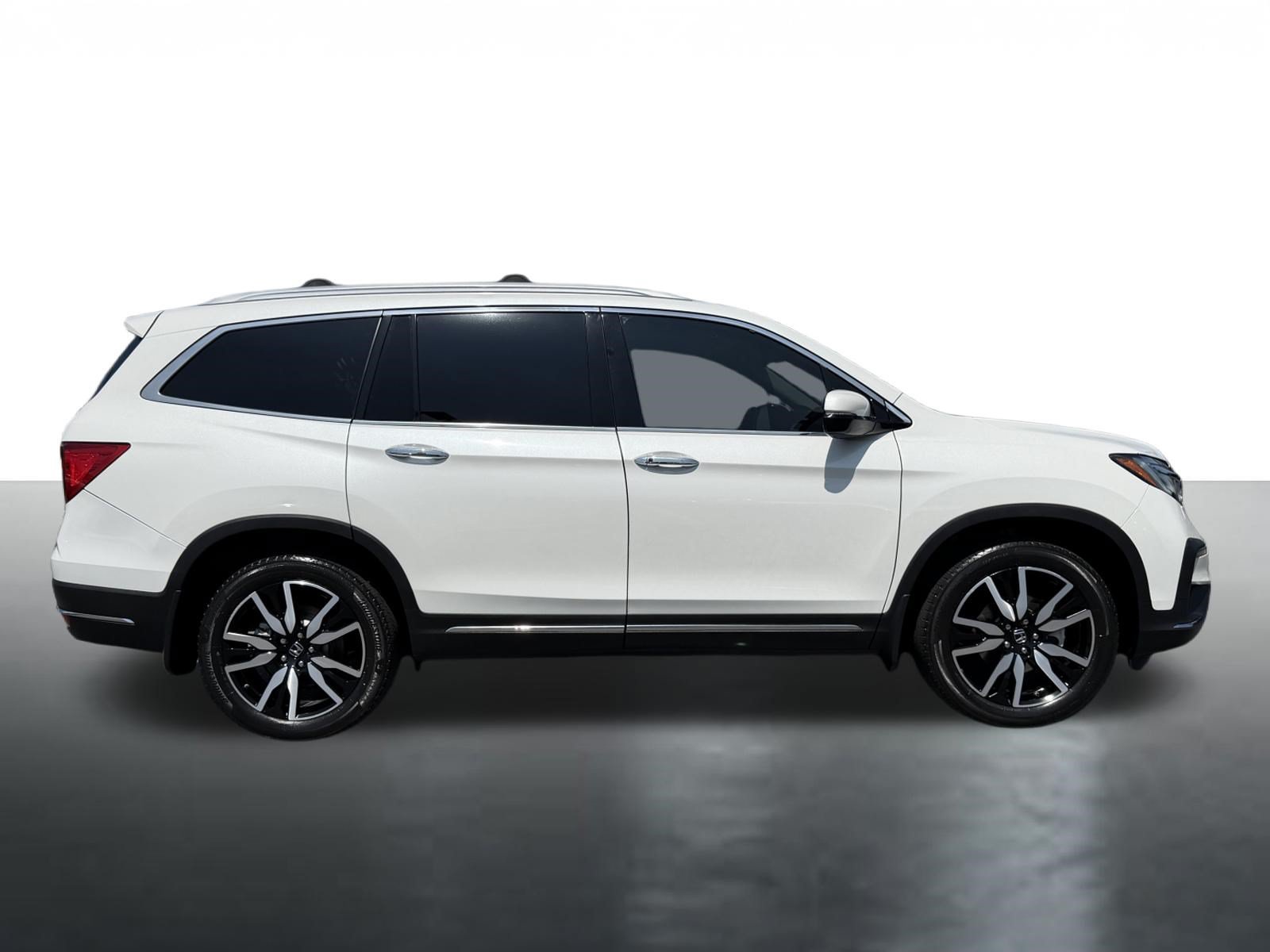 Used 2022 Honda Pilot Touring image 9