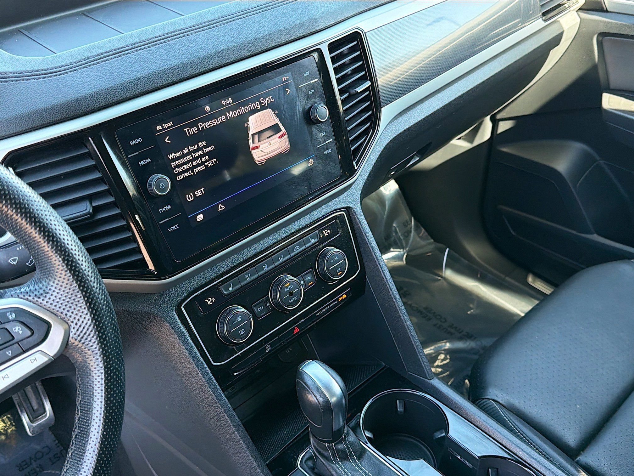 Used 2023 Volkswagen Atlas Cross Sport SEL image 28