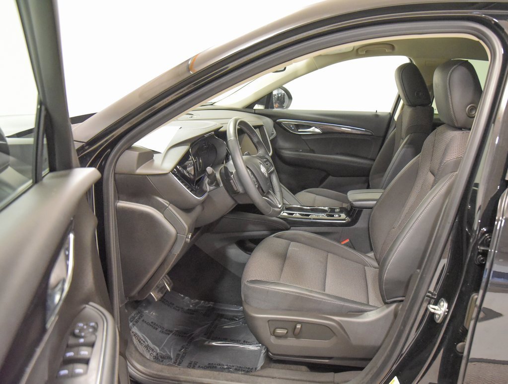 Used 2023 Buick Envision Preferred w/ Sport Touring Package image 2