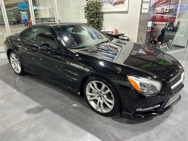 Used 2015 Mercedes-Benz SL 400 w/ Premium I Package image 39
