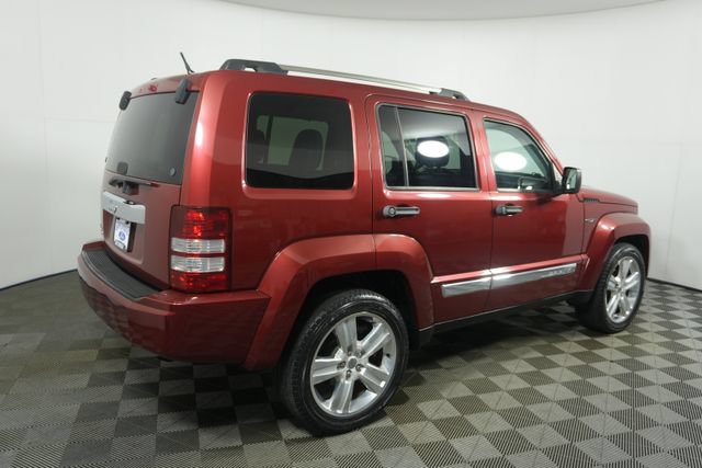 Used 2012 Jeep Liberty Limited Jet w/ Comfort/Convenience Group AWD/4WD image 3