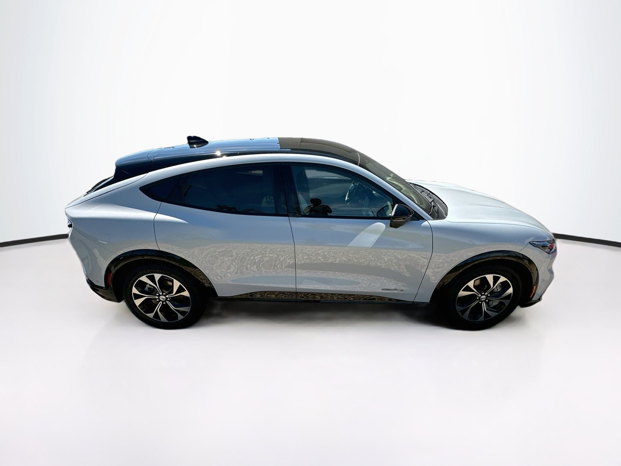 Used 2023 Ford Mustang Mach-E Premium AWD/4WD image 10
