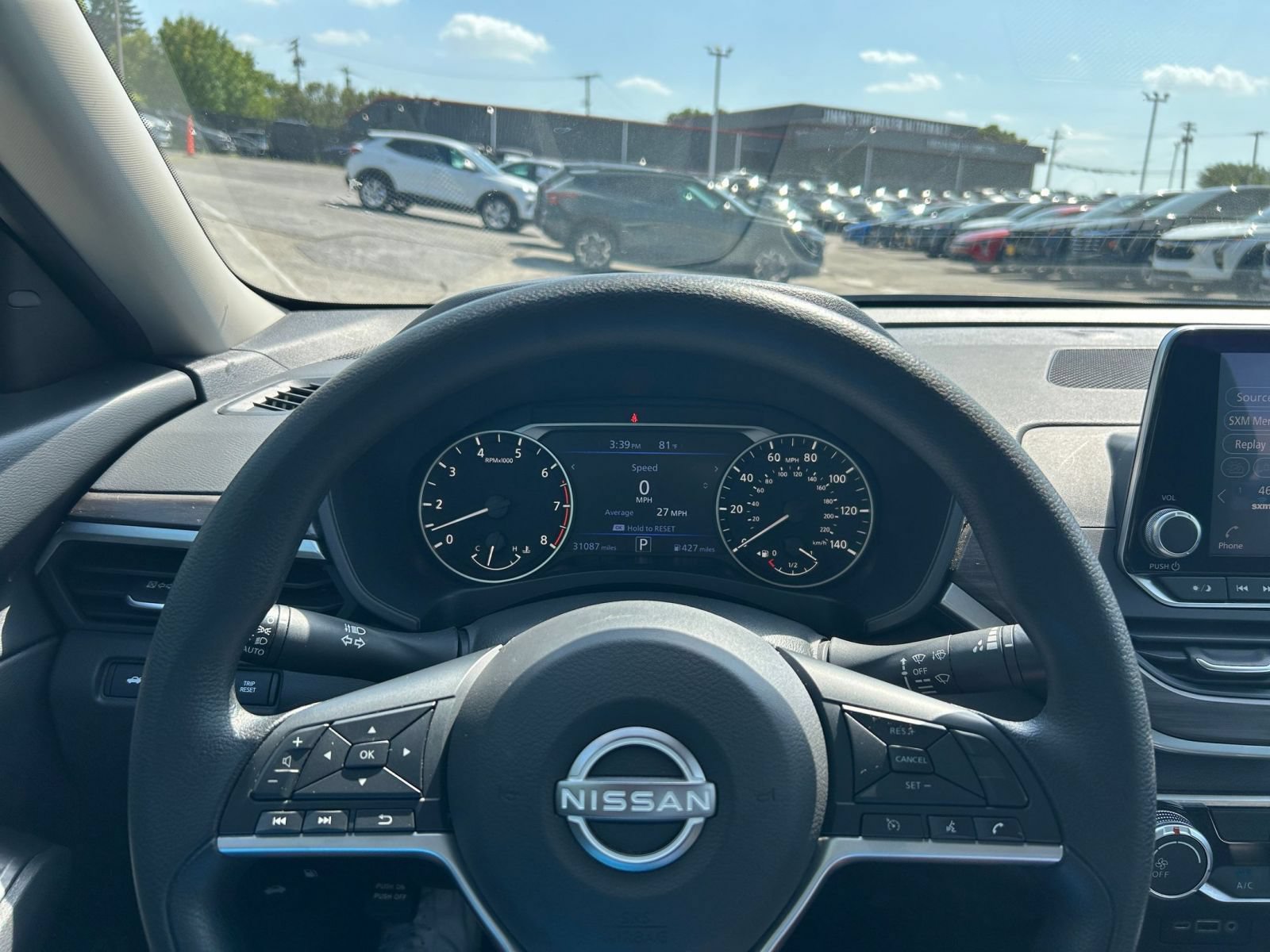 Used 2025 Nissan Altima 2.5 SV FWD image 29