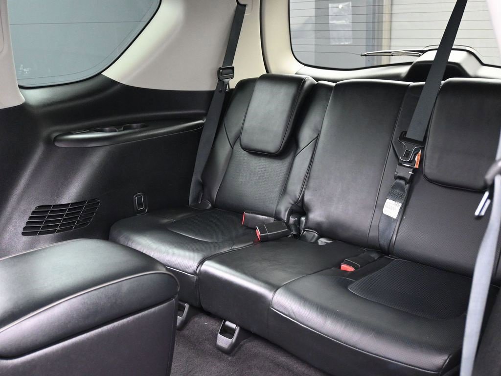 Used 2021 INFINITI QX80 Luxe image 30
