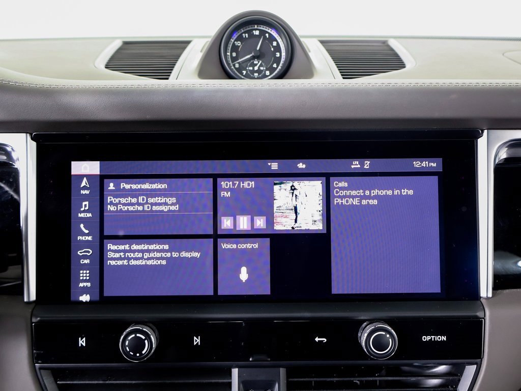 Certified 2023 Porsche Macan S w/ Premium Package Plus image 16