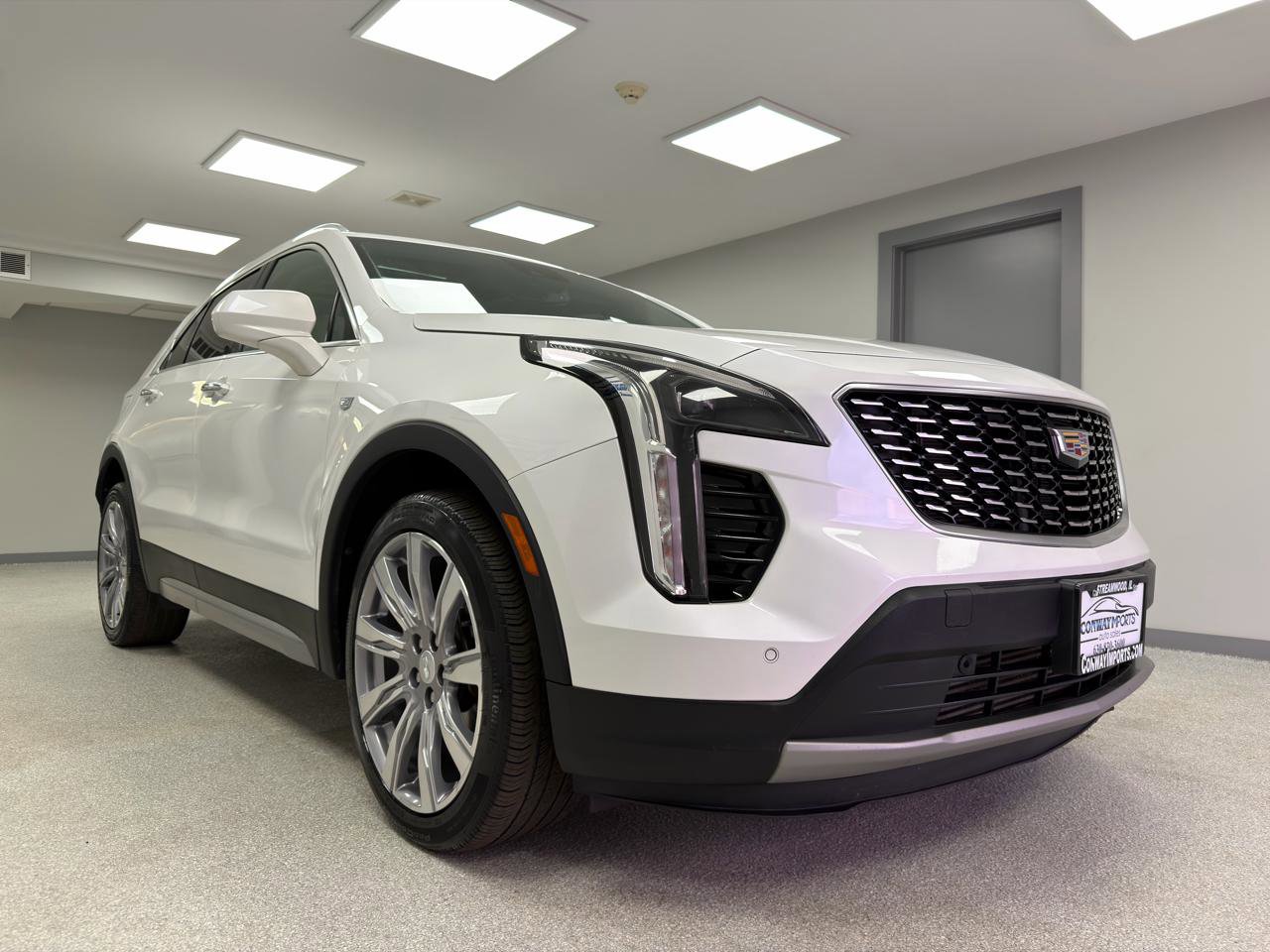 Used 2019 Cadillac XT4 Premium Luxury AWD/4WD image 4