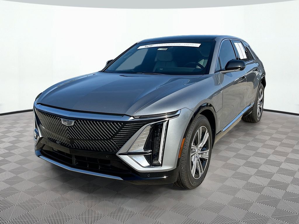 Used 2024 Cadillac Lyriq Luxury w/ LPO, Floor Liner Package AWD/4WD video 1
