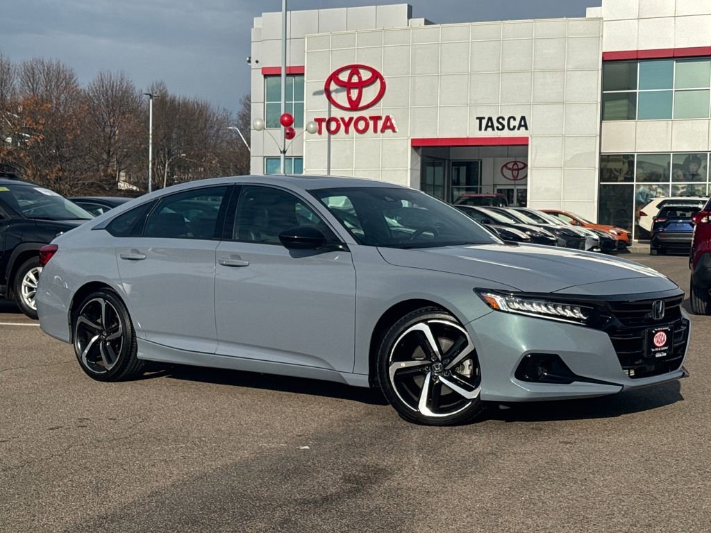 Used 2022 Honda Accord Sport image 1