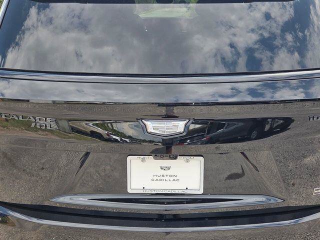 New 2026 Cadillac Escalade IQL Sport 1 w/ LPO, ONYX Package AWD/4WD image 13