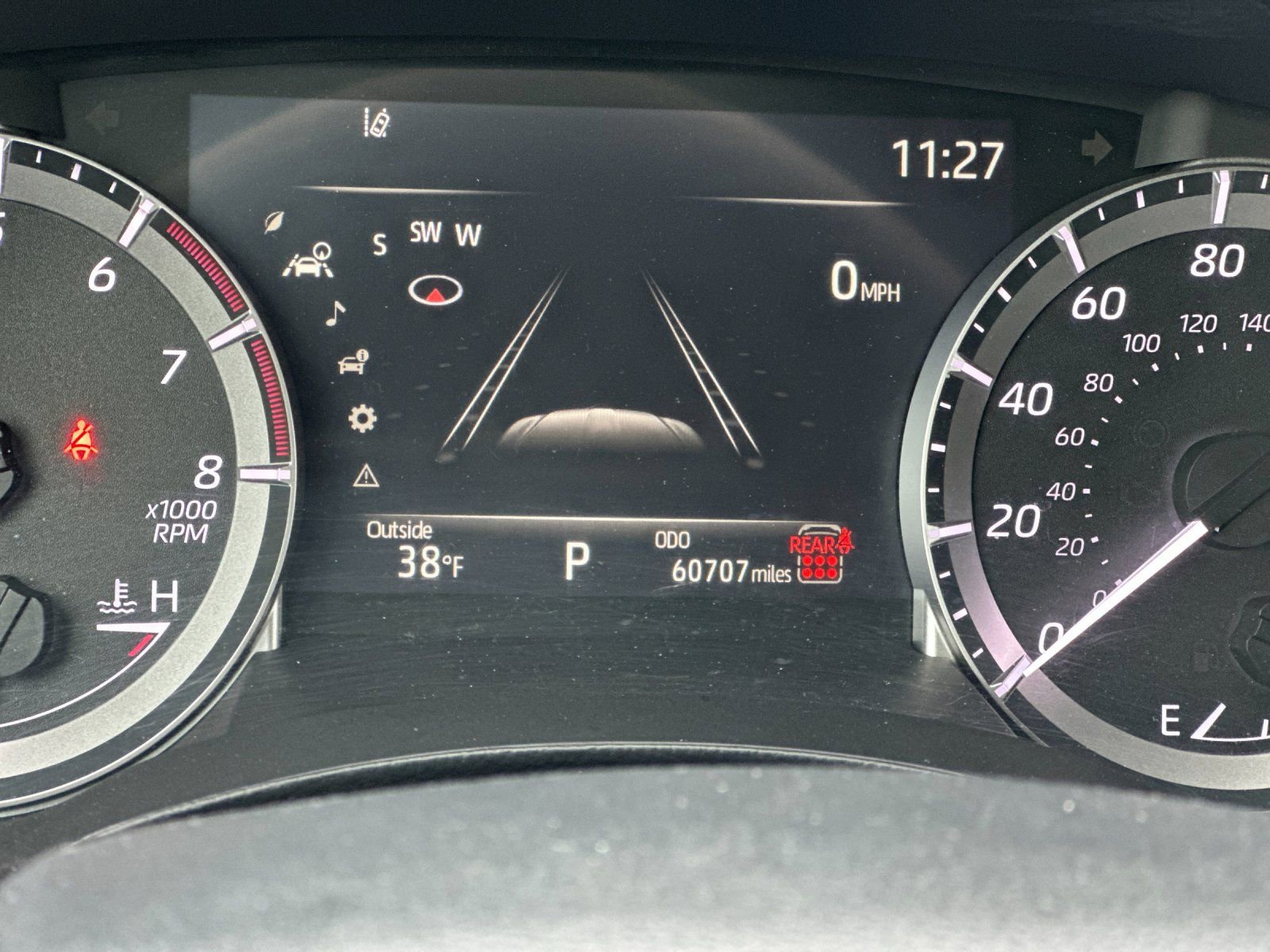 Used 2024 Toyota Highlander LE image 25