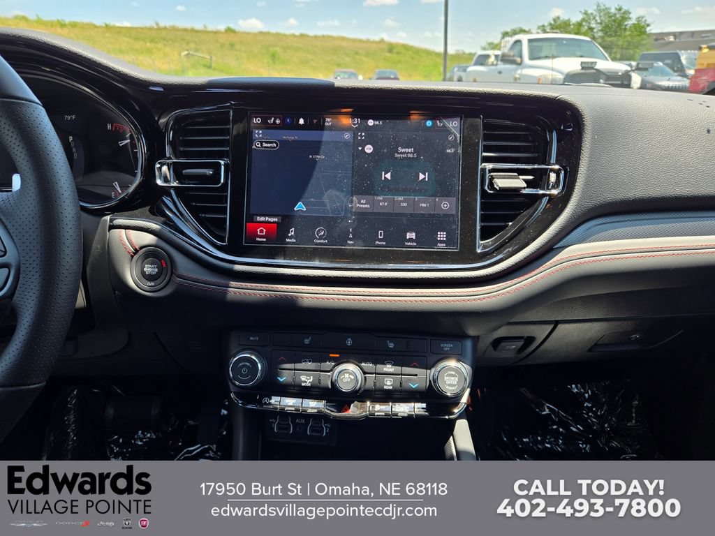 New 2025 Dodge Durango GT w/ Blacktop Package AWD/4WD image 17