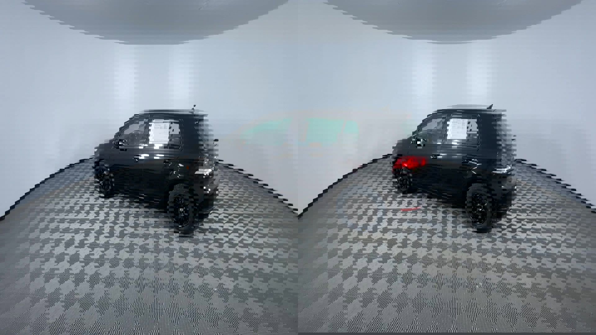 Used 2012 Volkswagen Golf 4-Door image 6