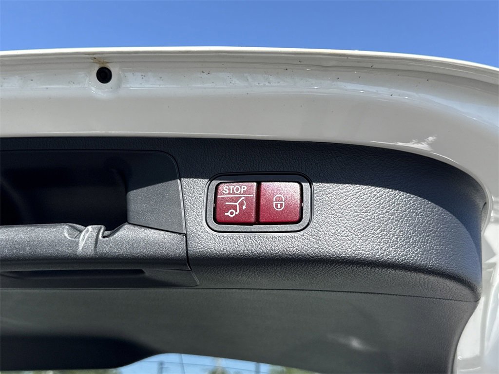 New 2025 Mercedes-Benz GLA 250 image 16